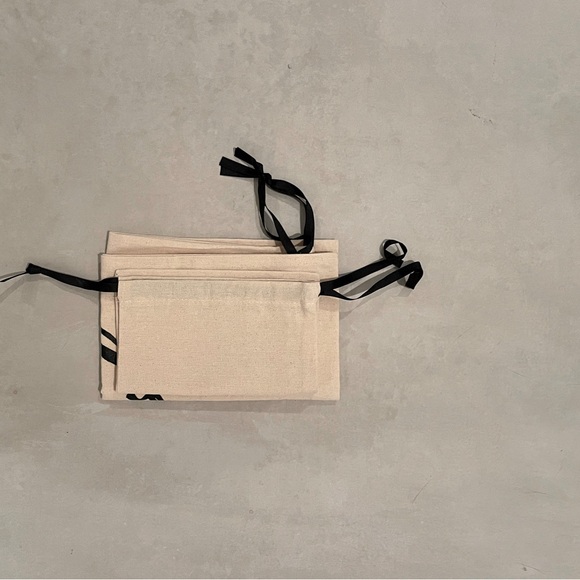 Wash & Wear linnen travel bags. - Picture 3 of 3